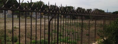 Lot métallerie : Clôture cimetière de Giens (83)